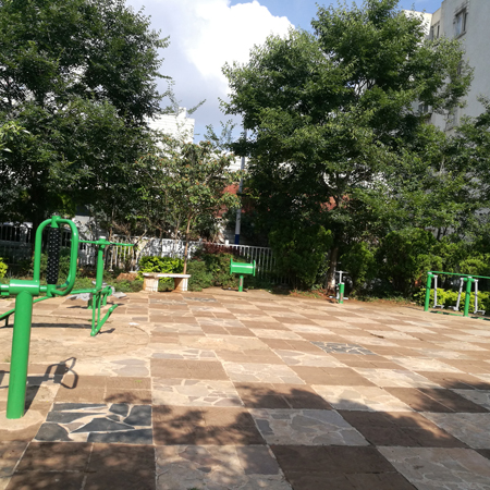 室外健身路徑的使用要有明確的鍛煉計劃，不可盲目